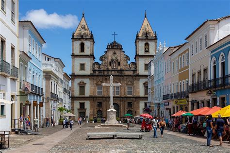 La Costruzione del Convento di São Francisco a Salvador: Un Simbolo della Controriforma nel Brasile Coloniale e un Testimone dell'Architettura Barocca